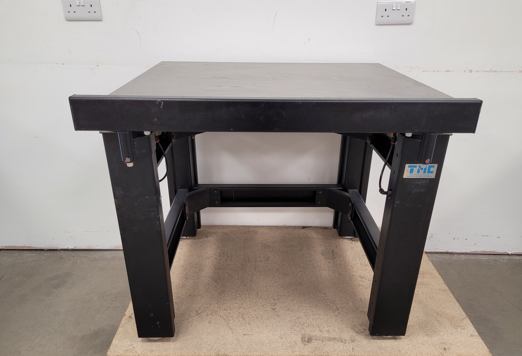 Tmc Optics Vibration Isolation Table Model Lab