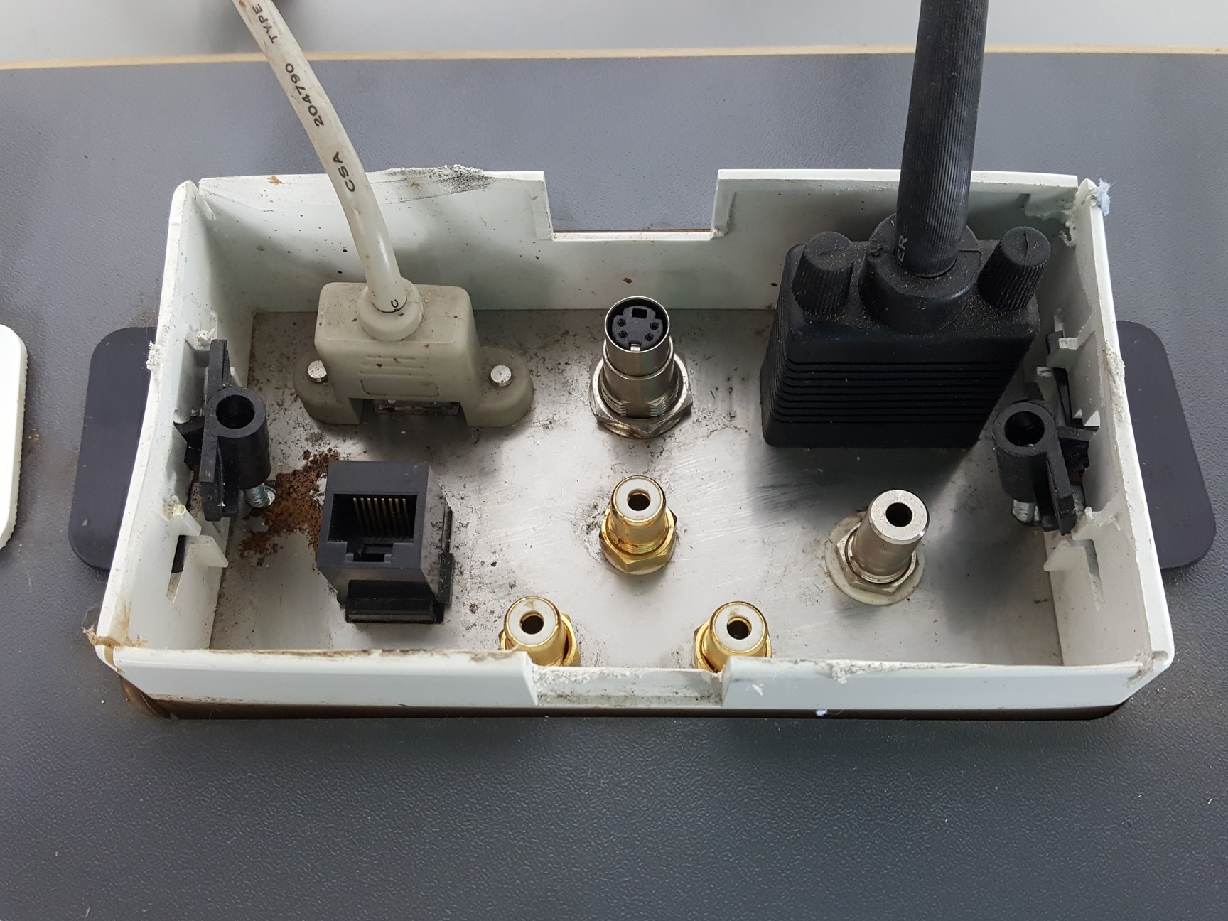 Image of Crestron MPC-M5, GV Multimedia and Single Power Socket + Mounting Panel