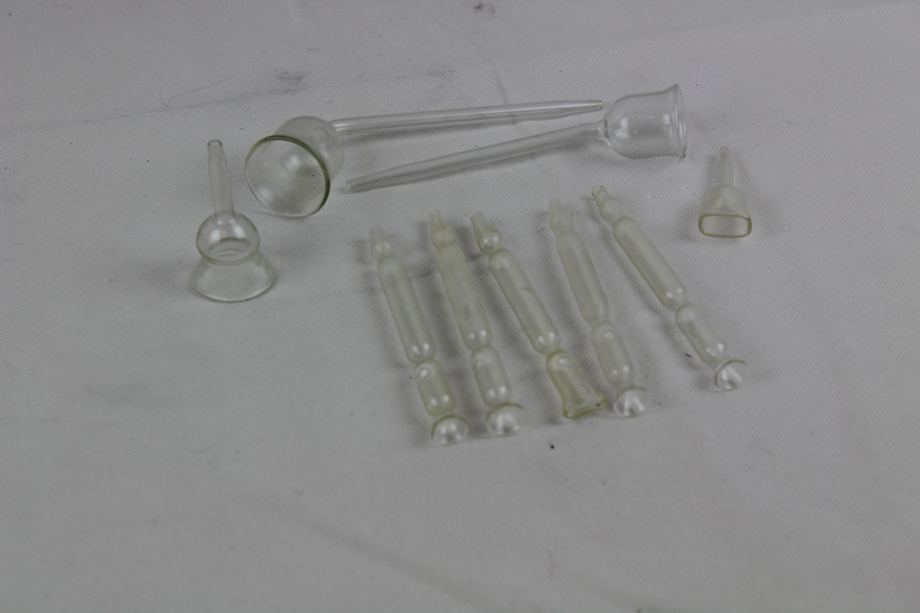 Image of Set of 9 Facial and Body Ventuose Cups Pneumolifting Pointed 2mm Glasswear
