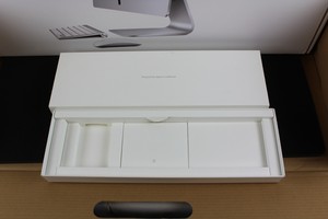 Thumbnail image of Apple iMac 27" Empty Box and Apple Keyboard Empty Box