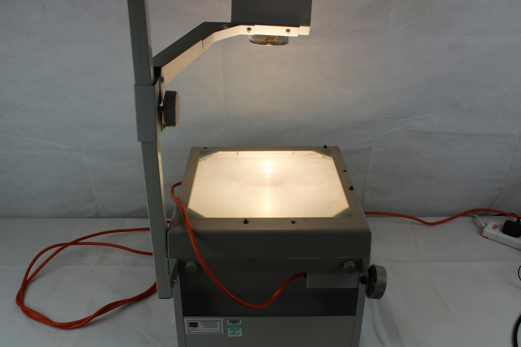 Image of Vega Overhead Projector