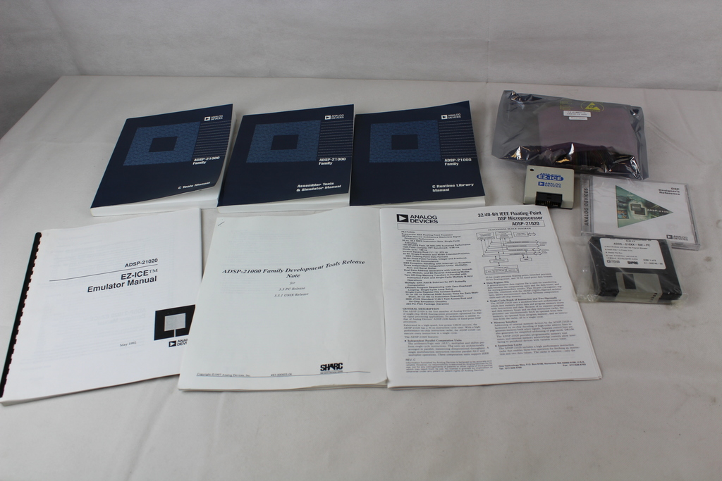 Image of ANALOG DEVICES ADSP-21020 EZ-ICE Emulator - ISA with User Manuals & disks