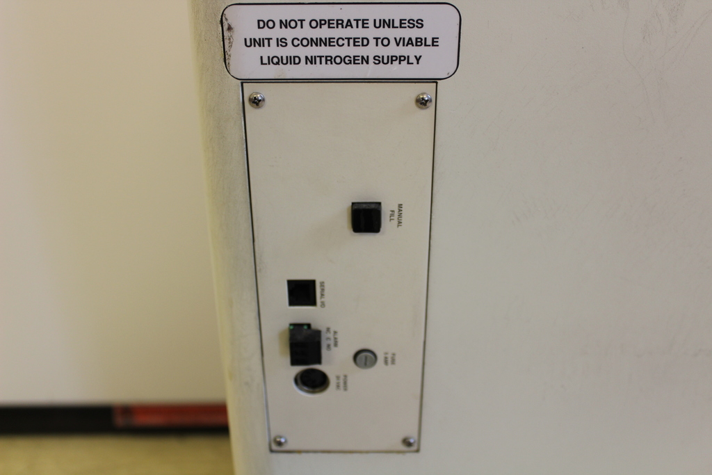 Image of MVE Cryogenics XLC 500 with TEC 2000 System Monitor