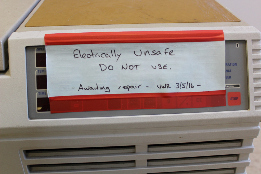 Image of Sanyo Mistral 3000i Large Bench Centrifuge FAULTY, Spares and Repairs