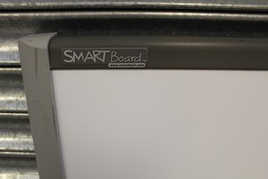Thumbnail image of SmartBoard (205cm diagnally)  with Tray and Wall Mount Brackets