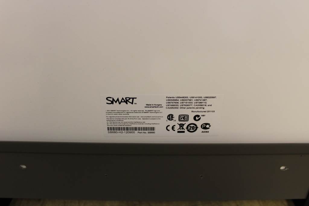 Image of SmartBoard (205cm diagnally)  with Tray and Wall Mount Brackets