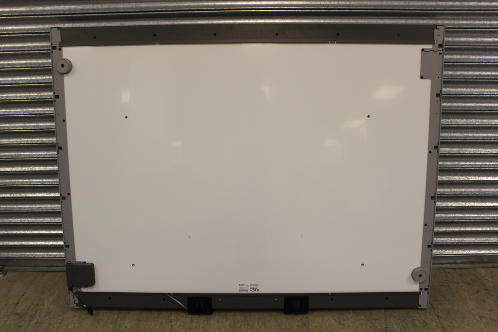 Image of SmartBoard (205cm diagnally)  with Tray and Wall Mount Brackets