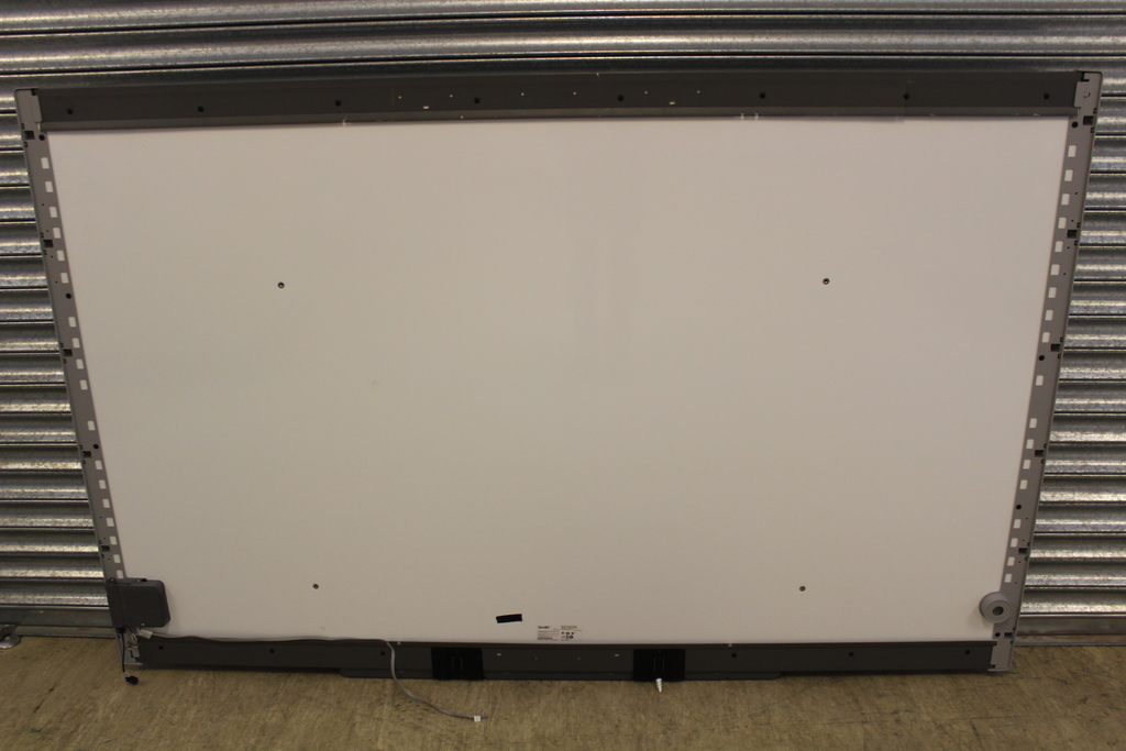 Image of Smartboard (230cm diagonally) with Tray, Pens, Eraser and Wall Mount Brackets 
