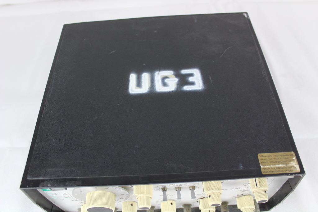Image of Wavetek 20MHz AM/FM/PM GENERATOR MODEL 148