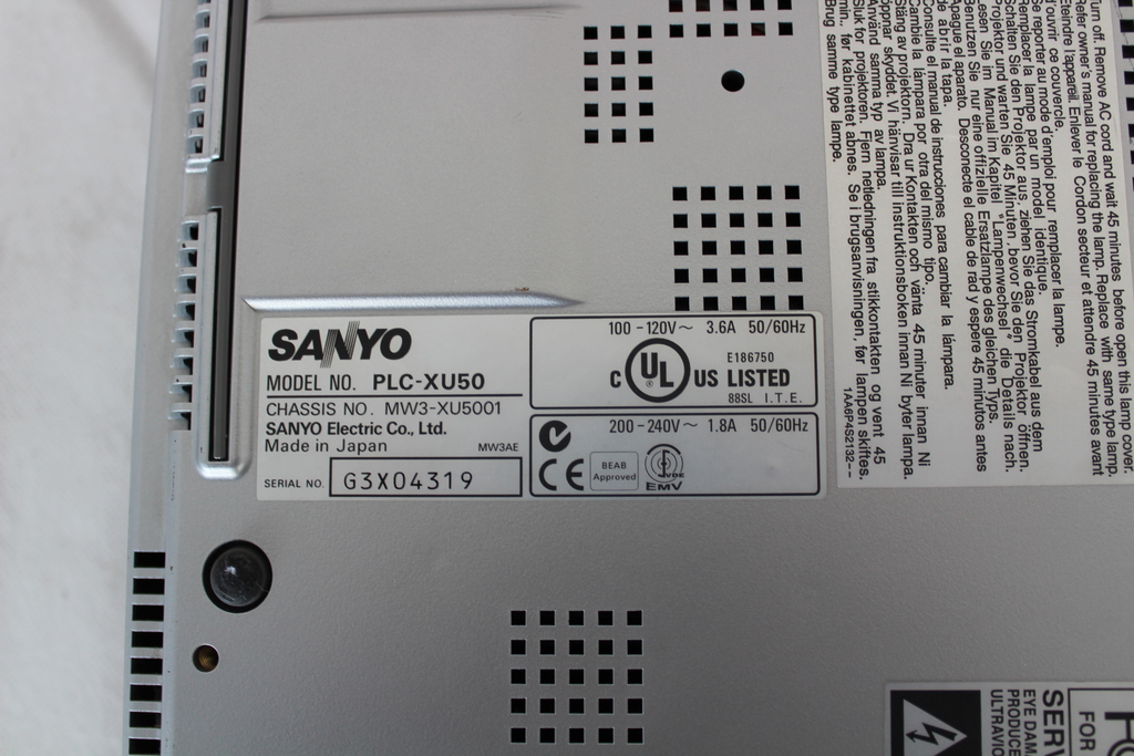 Image of PRO xtraX Multiverse Projector PLC-XU50