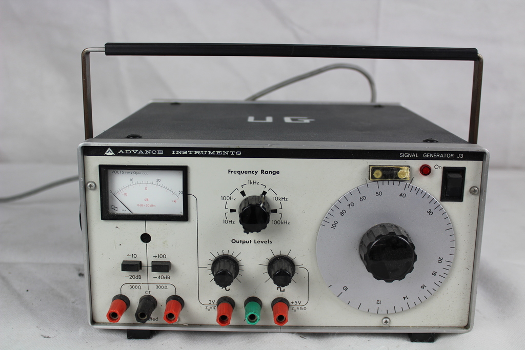 Image of Signal Generator J3