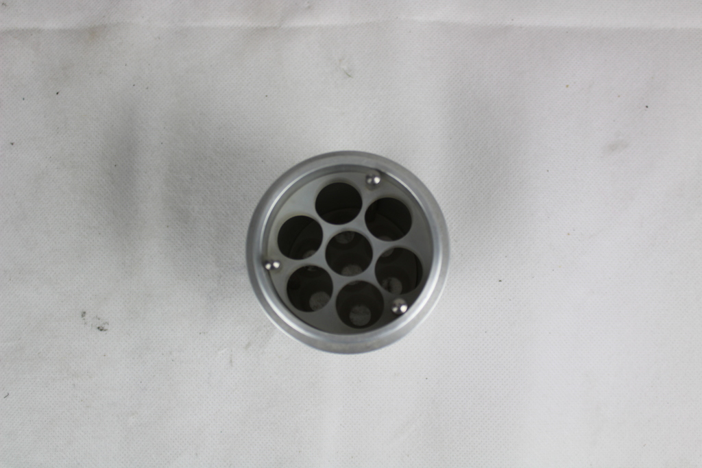 Image of Bucket Rotor and Four Buckets