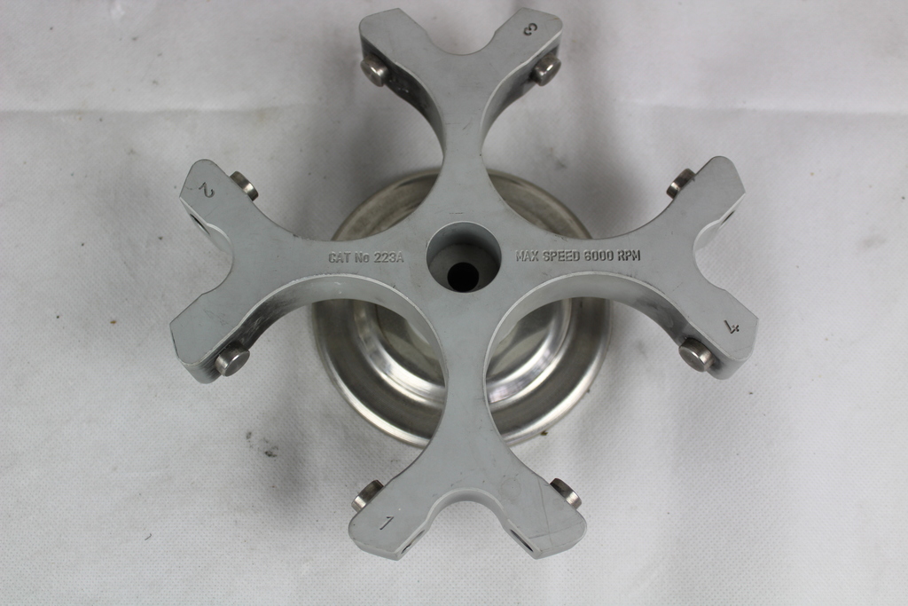 Image of Bucket Rotor and Four Buckets
