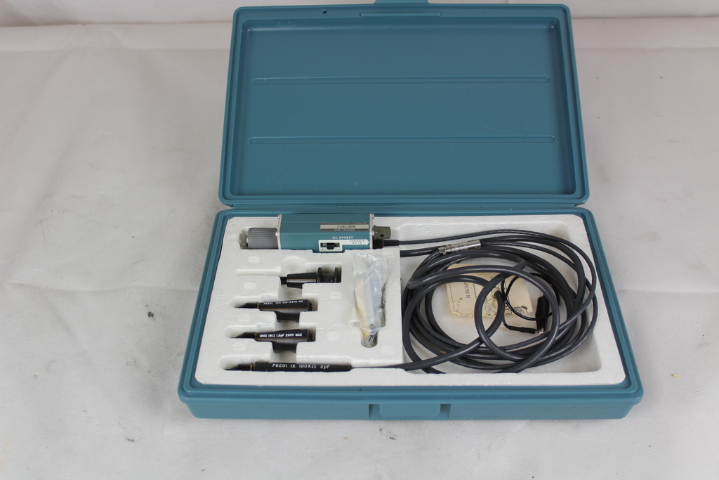 Image of P6201 FET Probe + Accessories + Case