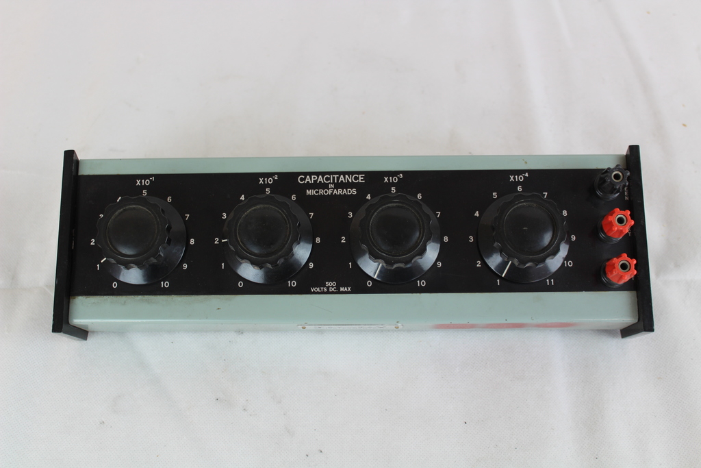 Jay Jay Instruments R32 Educational Instruments Ltd Jay-Jay Capacitance Microfarads Variable