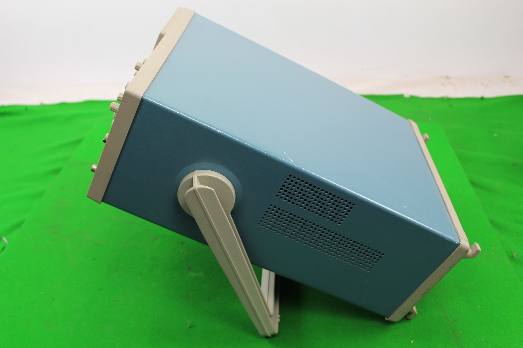 Image of TAS 220 Two Channel Oscilloscope 20 MHz