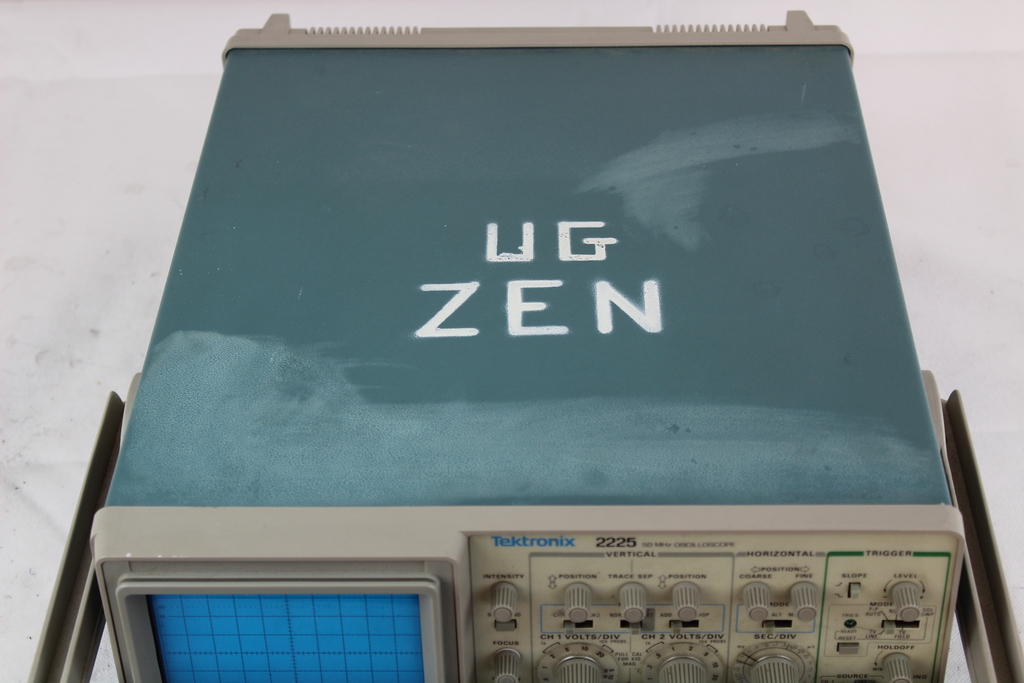 Image of 2225 50 MHz Oscilloscope