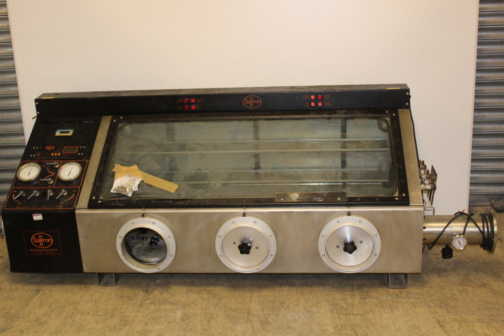 Image of Alpha Glove Box and Edwards E2M8 Vacuum Pump