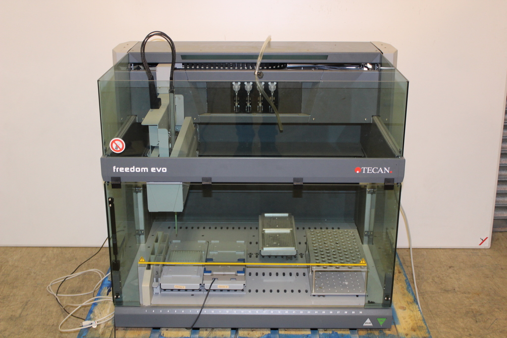Image of Freedom EVO-2 100 Tecan Base with Manuals