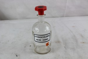 Thumbnail image of Vintage 500ml Hydrochloric Acid Conc Bottle, Apothecary Bottle