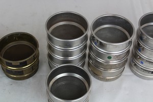 Thumbnail image of Job Lot of Stainless Steel and Brass Sieves 4.5cm Diameter
