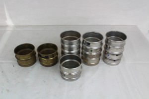 Thumbnail image of Job Lot of Stainless Steel and Brass Sieves 4.5cm Diameter