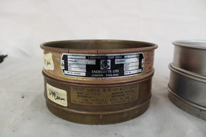 Thumbnail image of 4 Laboratory Sieves, 21.5cm  diameter & 5cm internal depth Lab Equipment