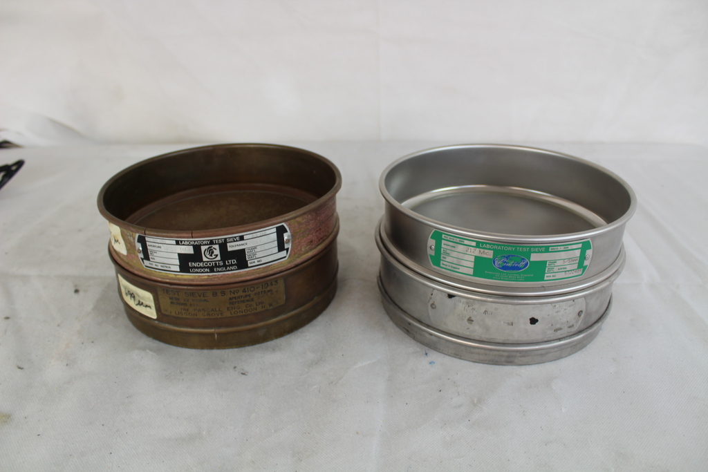 Image of 4 Laboratory Sieves, 21.5cm  diameter & 5cm internal depth Lab Equipment