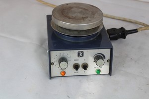 Thumbnail image of Lab Heating Mantle / Stirrer 500 or 250W Hotplate