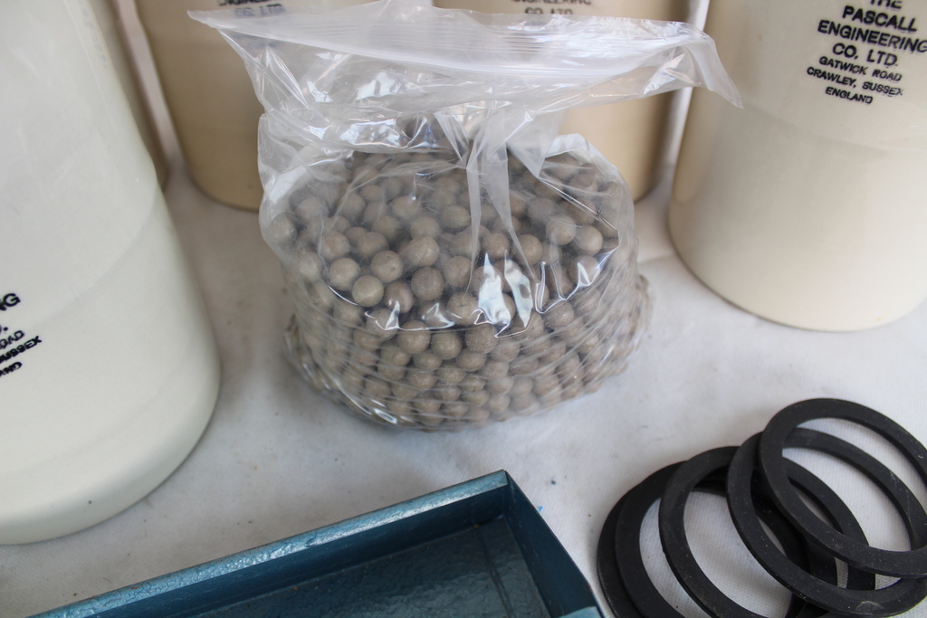 Image of Ball Mill Set of 8 Ceramic Jars & Seals, Processing, Milling, Engineering
