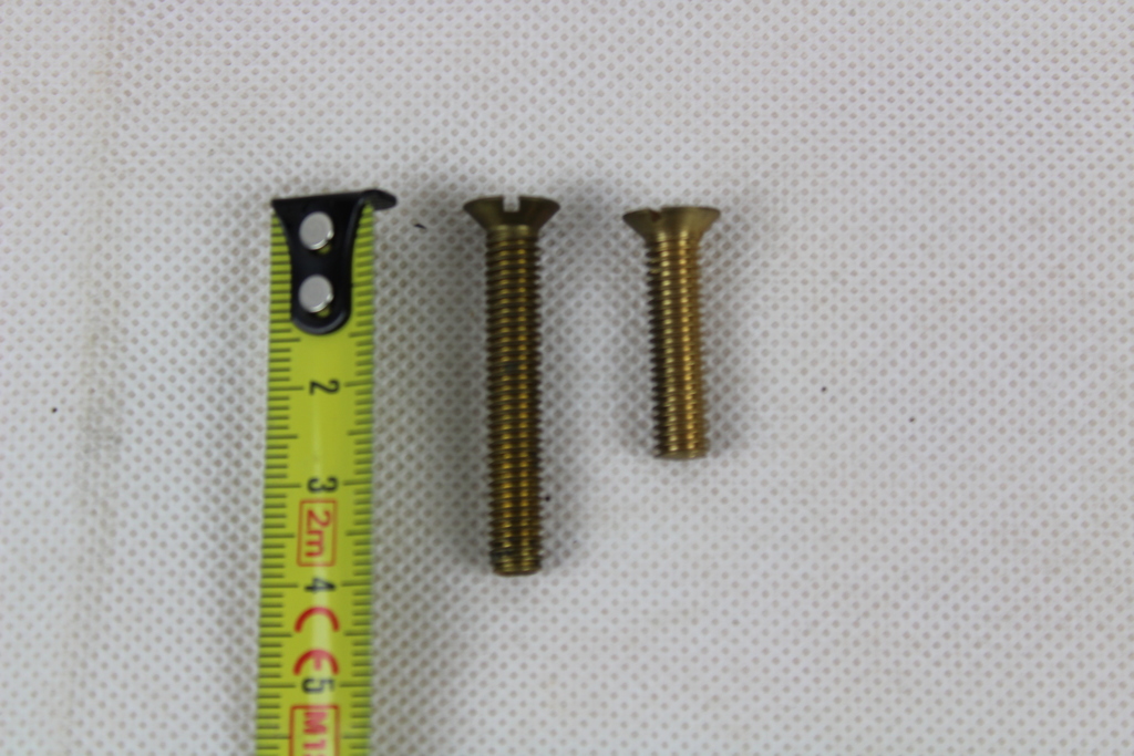 Image of 9.4 Kilos of Brass Screws OBA x 11/2" CSK HD & OBA x 1" CSK HD
