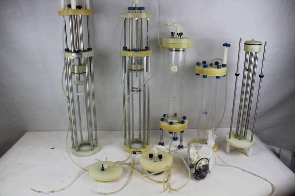 Image of Acrylic Casting Columns Job Lot Amicon Moduline, P90 x 500