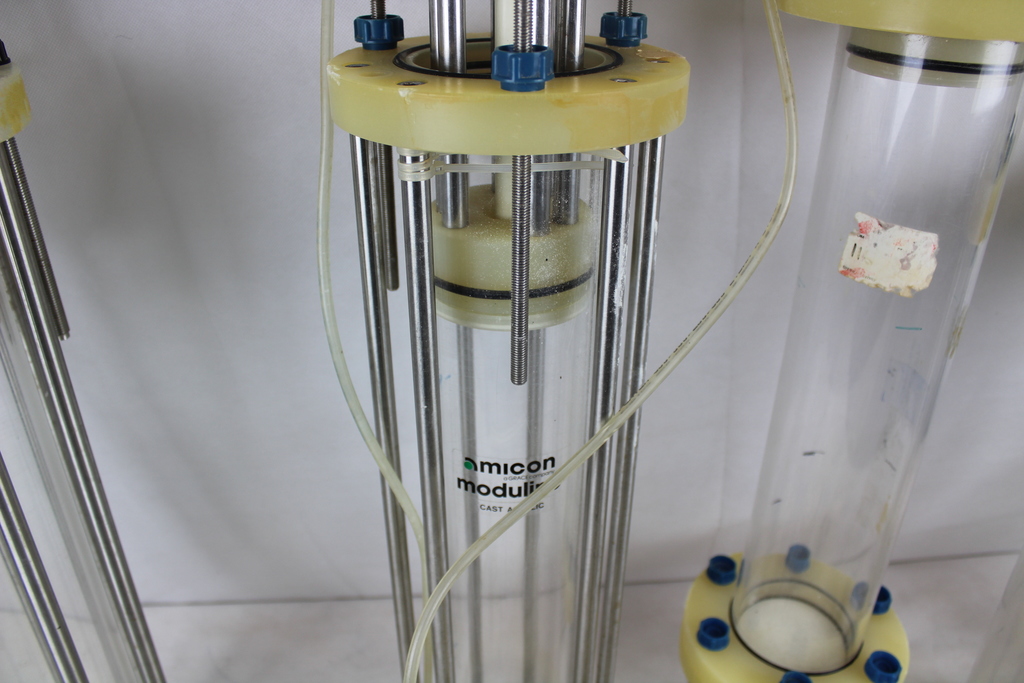 Image of Acrylic Casting Columns Job Lot Amicon Moduline, P90 x 500