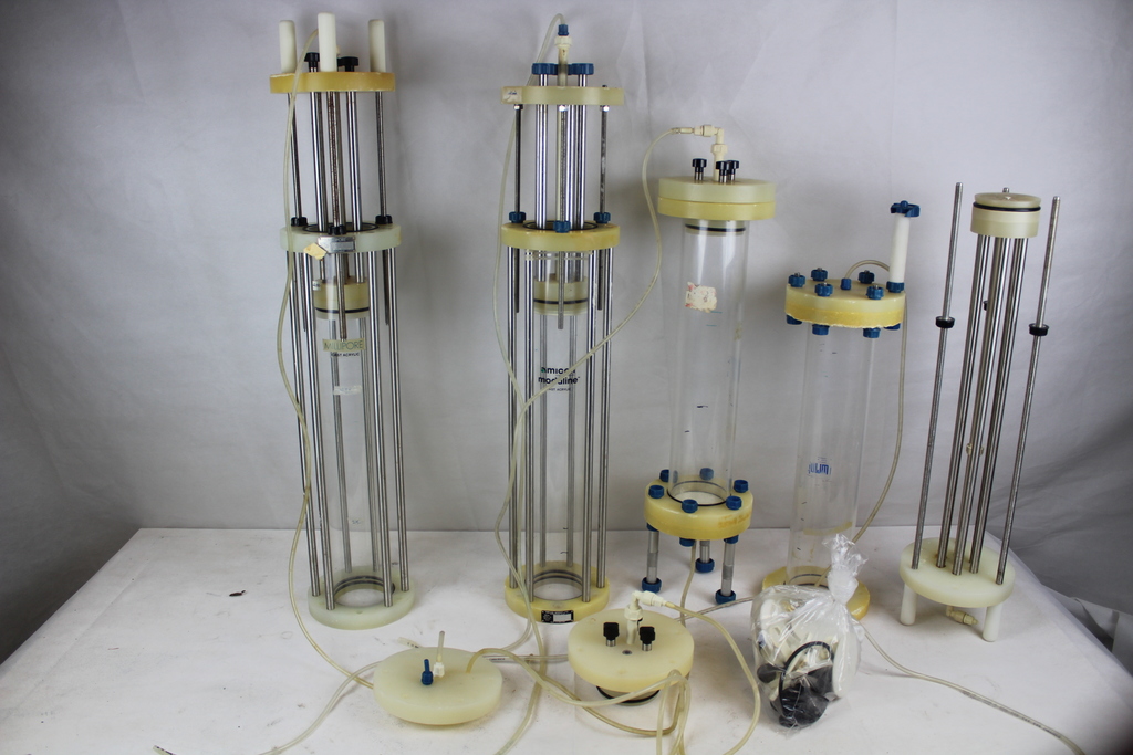Image of Acrylic Casting Columns Job Lot Amicon Moduline, P90 x 500