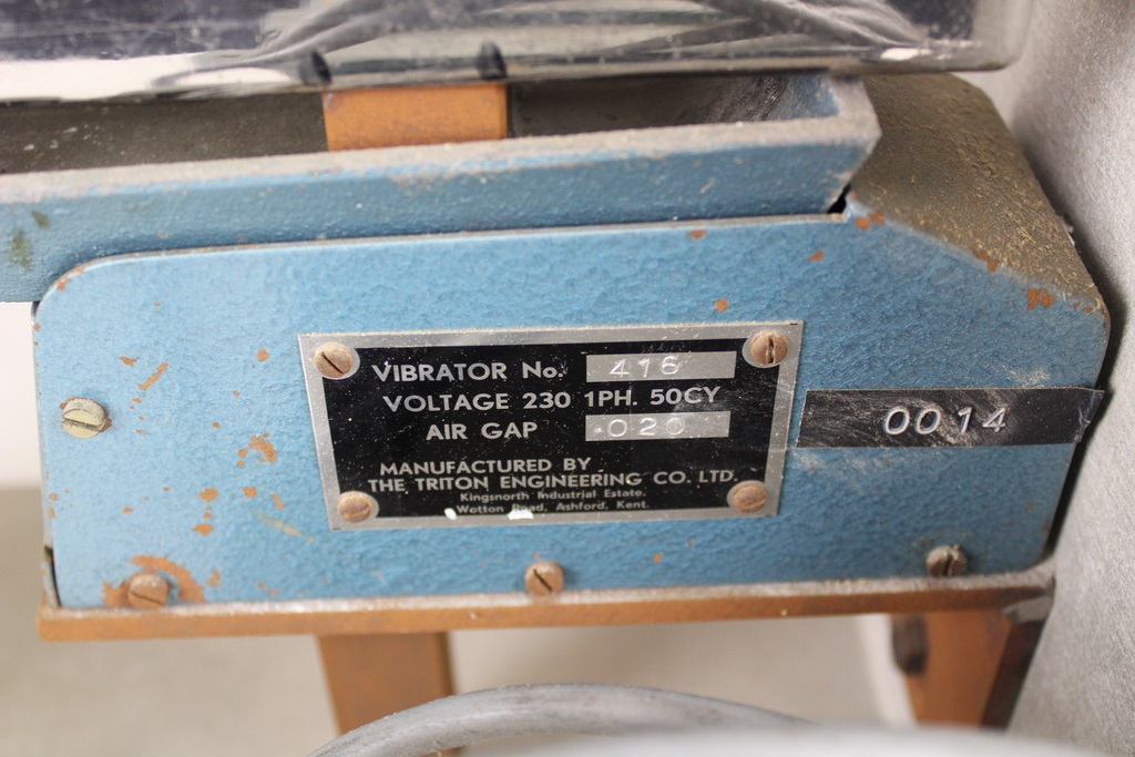 Triton Spinning Riffler, Vibration No 416