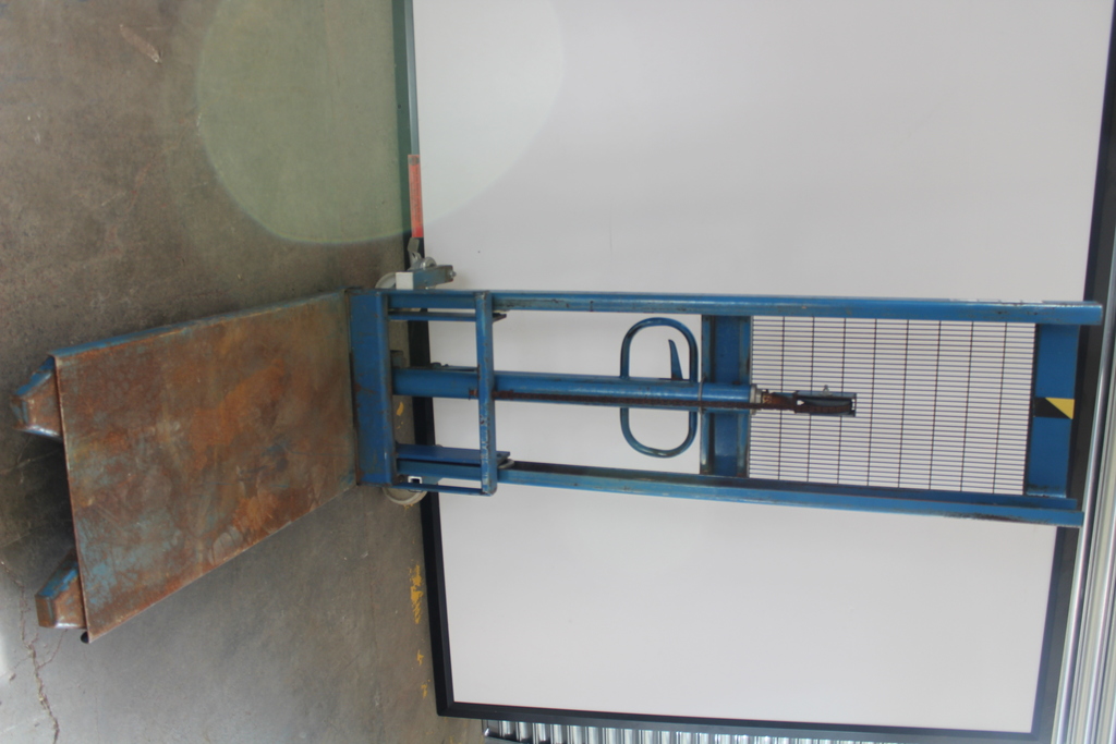 Image of Manual Lifter 500kg Carry Limit, FAULTY, SPARES and REPAIRS