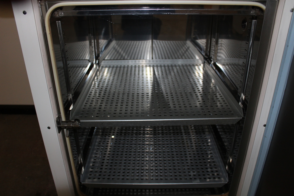 Image of CO2 Research Incubator Model GA2010