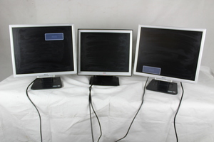 Thumbnail image of JOB LOT OF 2 ACER AL 1916 C 19" LCD MONITORS + 1 DMW 17" LCD MONITOR