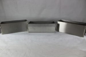 Thumbnail image of Set of 3 Heavy Duty Stainless Steel Planters with Handles 48 x 18 x 18 cm each 