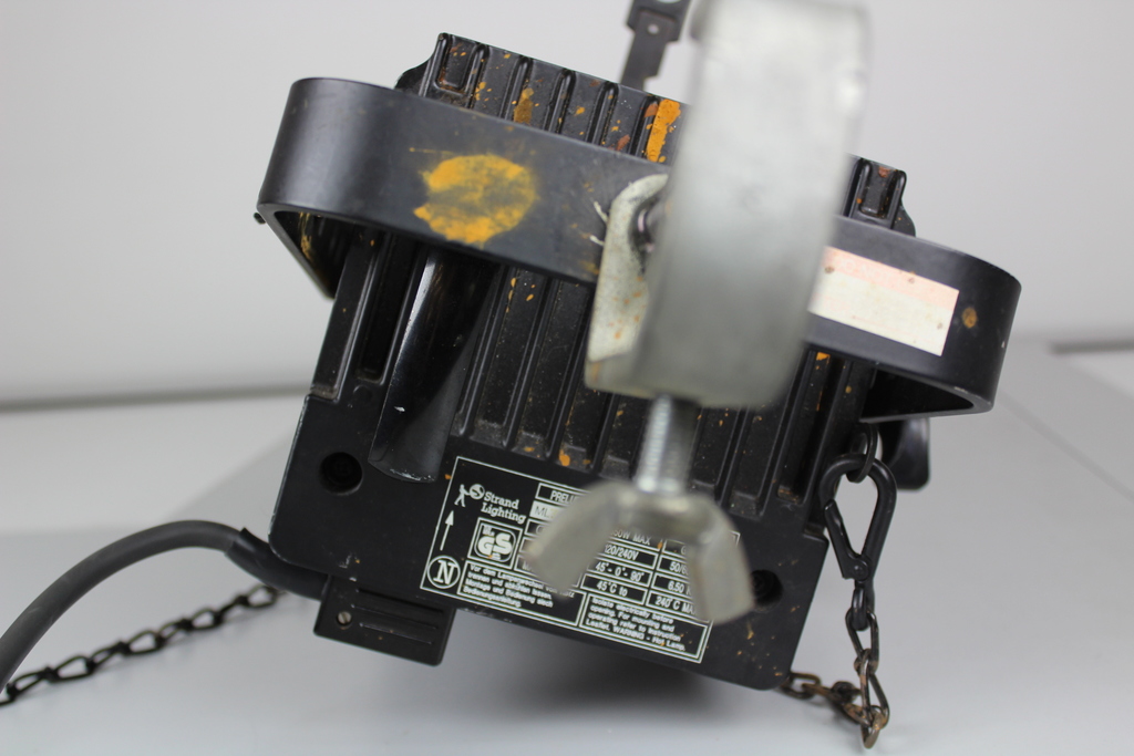 Image of 16/30 Light, Faulty Spare and Repairs