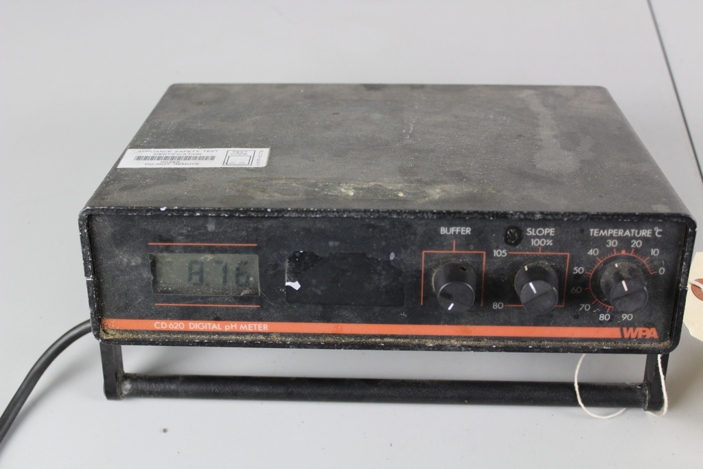 Image of CD620 Digital pH Meter