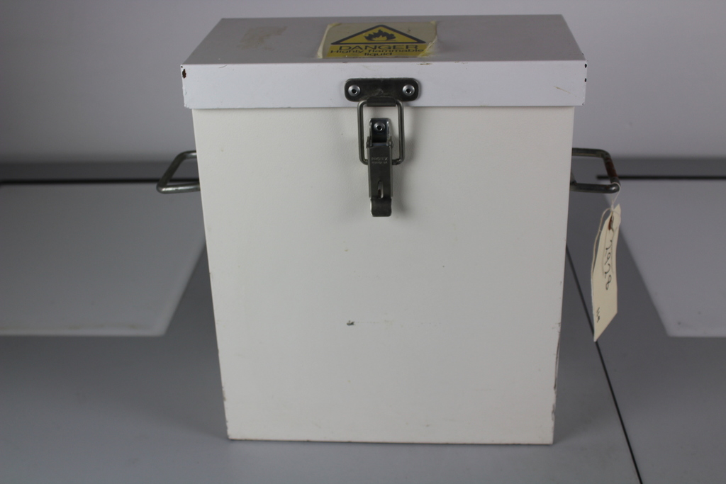 Image of Lab Gas Canister/Liquids Safety Cabinet/Carry Case 38 cm h x 32 cm l x 17.5 cm 