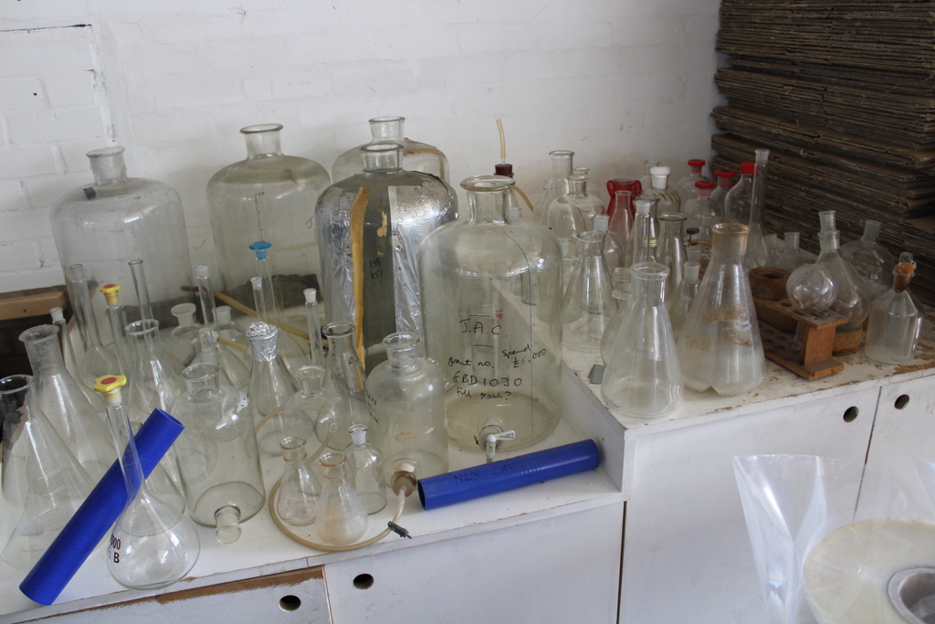Image of Job Lot of Lab Glassware ranging from 20L flasks to 100ml Flasks
