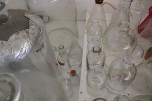 Thumbnail image of Job Lot of Lab Glassware ranging from 20L flasks to 100ml Flasks