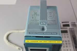 Thumbnail image of IVAC 572  Variable Pressure Volumetric Pump Spares or Repair