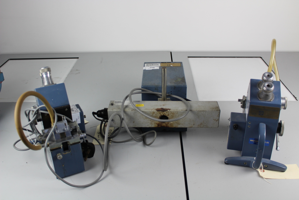 Image of 2 x Refractometer and Lamp