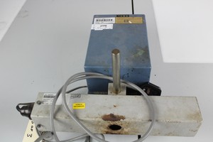 Thumbnail image of 2 x Refractometer and Lamp