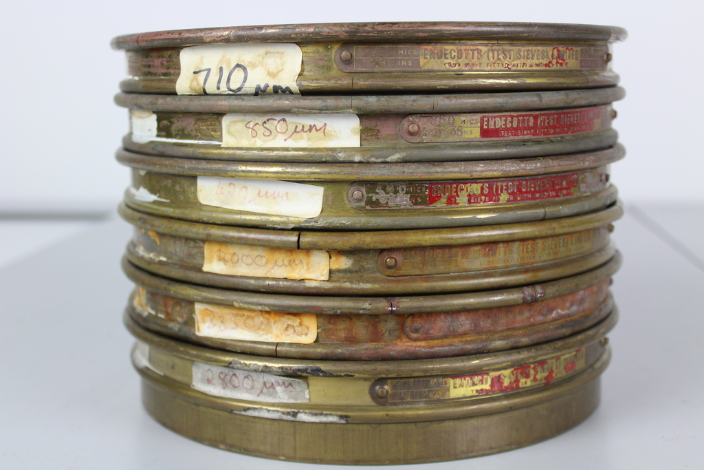 Image of 6 Endecotts Brass Laboratory Test Sieves 21 x 4 cm ass size microns