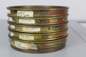 Thumbnail image of 5 Endecott Brass Laboratory Test Sieves, 21 cm x 4 cm ass size microns