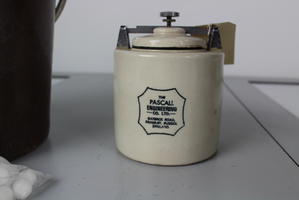 Image of Ceramic Pascall Grinding Jar and Ceramic Balls